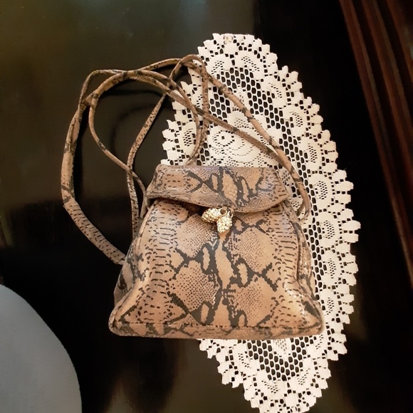 Ladies 100%leather python print - Picture 2 of 3